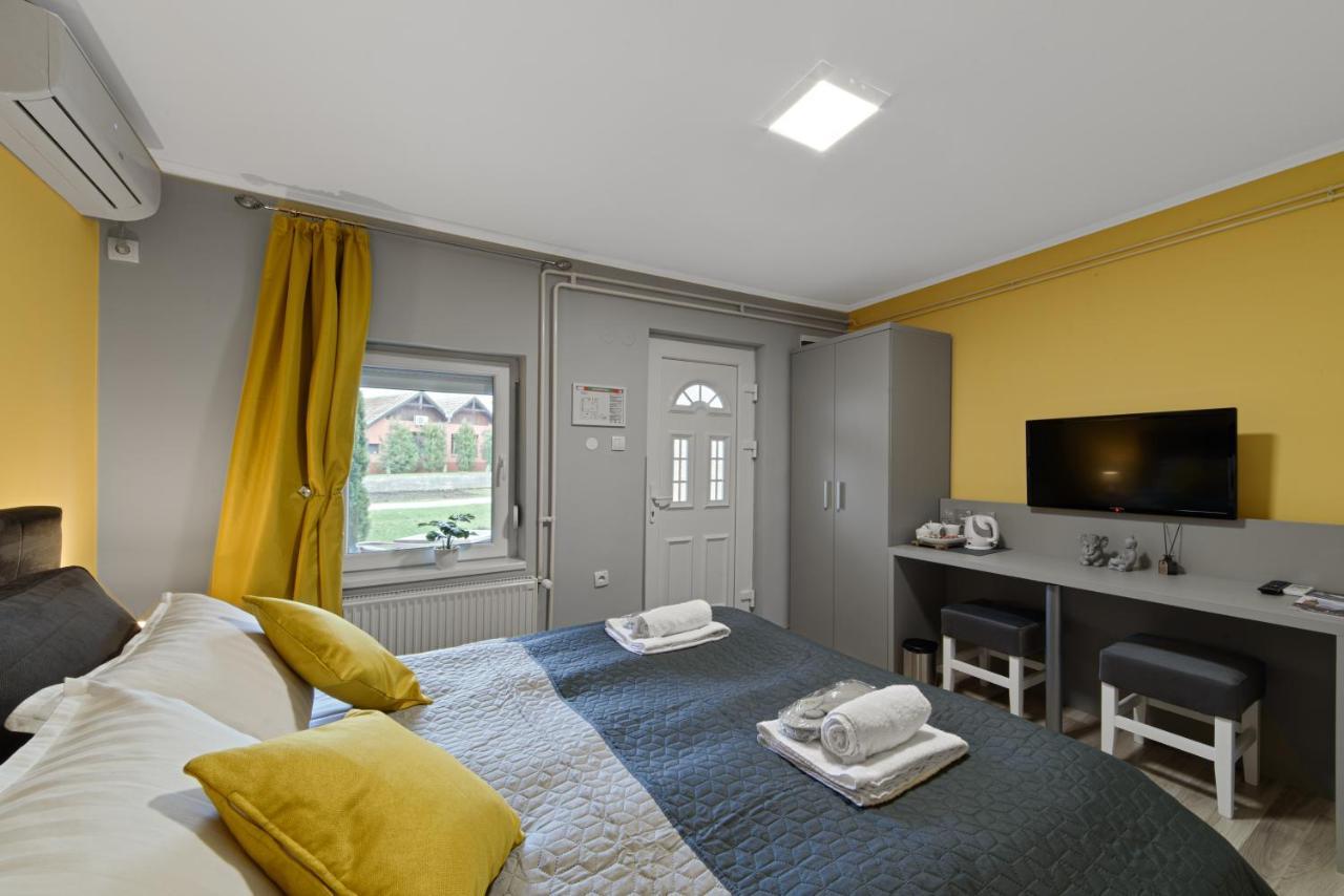 Dumalux Room Szabadka Kültér fotó